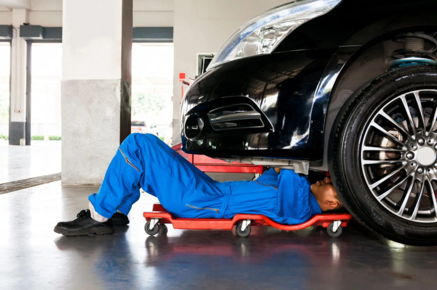 Technological Advances in Automobile Technology and Evolving Auto Repair Processes